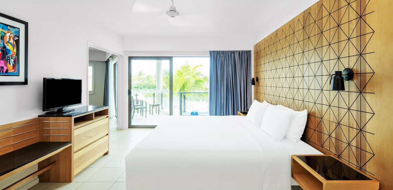 Radisson Blu Resort Fiji - Lagoon View Suite – One Bedroom 23/25 - 20%OFF