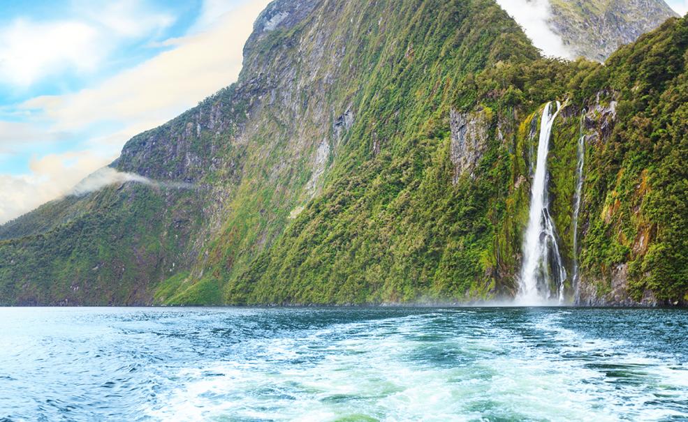 Premium Milford Sound & Te Anau Highlights 2 day Combo Small Group Tour from Queenstown, Queenstown